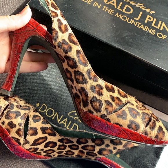 Donald J Pliner Zilla 106 Pumps Faux Fur - Picture 9 of 12